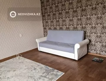 1-комнатная квартира, этаж 4 из 5, 45 м², миниатюра 6