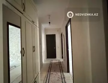 2-комнатная квартира, этаж 5 из 9, 57 м², миниатюра 2