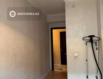 2-комнатная квартира, этаж 5 из 9, 57 м², миниатюра 12