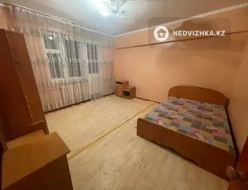 4-комнатная квартира, этаж 1 из 5, 110 м²