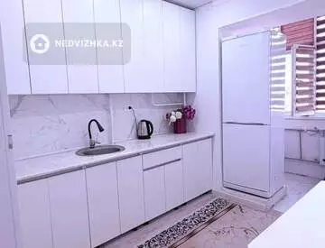 1-комнатная квартира, этаж 2 из 5, 38 м²