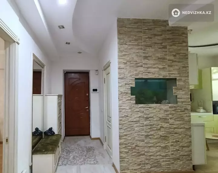 3-комнатная квартира, этаж 2 из 5, 74 м²
