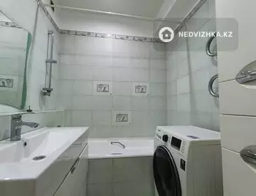 3-комнатная квартира, этаж 2 из 5, 74 м², миниатюра 4