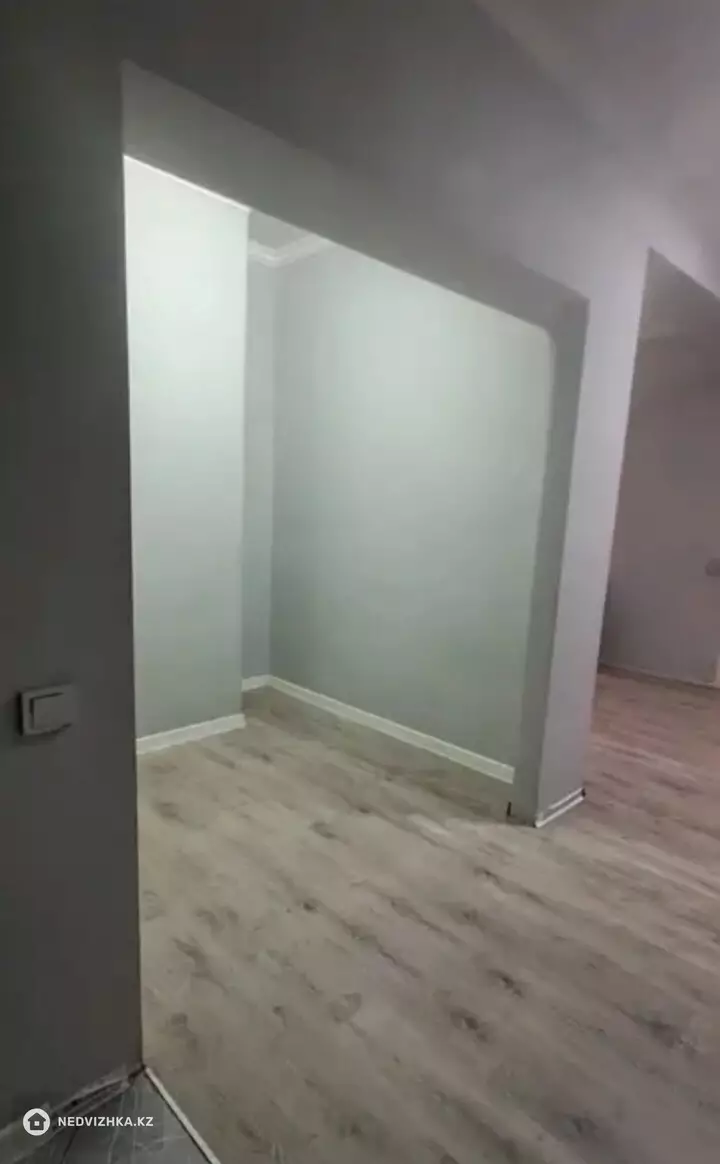 2-комнатная квартира, этаж 7 из 10, 70 м², На длительный срок, фотография 4