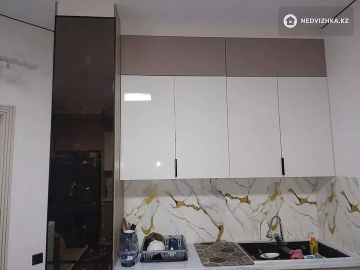 6-комнатный дом, 12 соток, 251 м², фотография 3