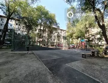 3-комнатная квартира, этаж 2 из 5, 74 м², миниатюра 6