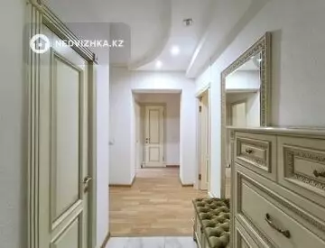 3-комнатная квартира, этаж 2 из 5, 74 м², миниатюра 1