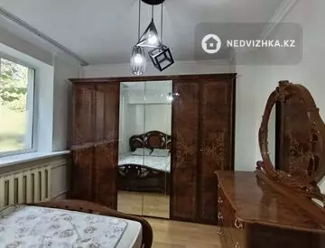 3-комнатная квартира, этаж 2 из 5, 74 м², миниатюра 9