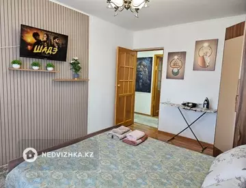 2-комнатная квартира, этаж 4 из 5, 50 м², Посуточно, миниатюра 3