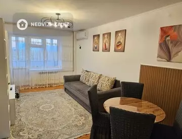 2-комнатная квартира, этаж 4 из 5, 50 м², Посуточно, миниатюра 5