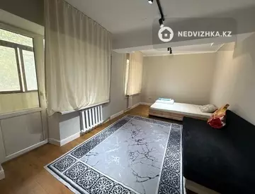 1-комнатная квартира, этаж 3 из 5, 38 м², миниатюра 1