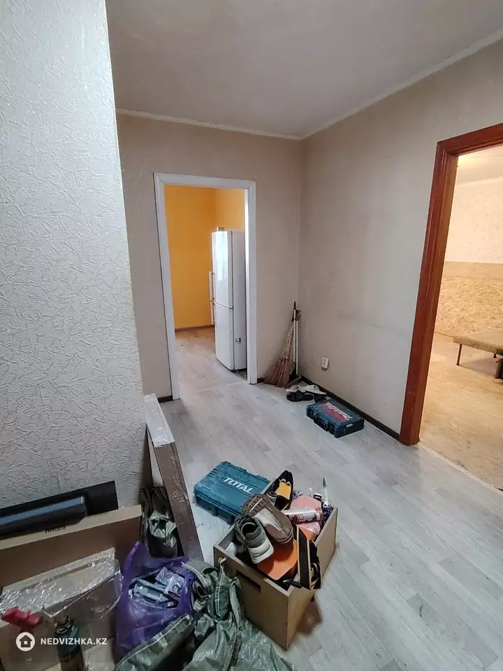 1-комнатная квартира, этаж 3 из 5, 42 м², фотография 4