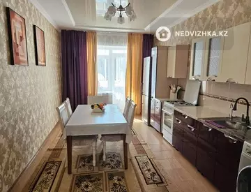 2-бөлмелі пәтер, қабат 2 барлық қабат саны 5, 82 м², Посуточно, 12-нобай