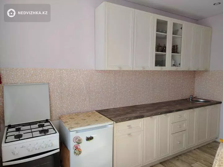 3-комнатный дом, 5 соток, 80 м², фотография 4