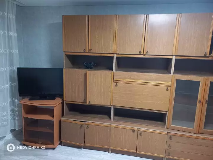 2-комнатная квартира, этаж 4 из 4, 56 м², фотография 2