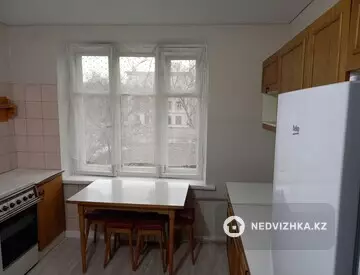 2-комнатная квартира, этаж 4 из 4, 56 м², миниатюра 6