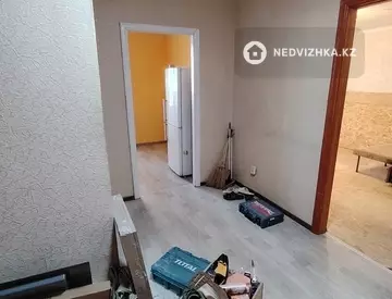1-комнатная квартира, этаж 3 из 5, 42 м²