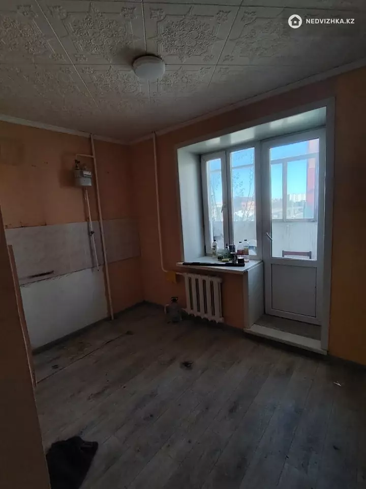 1-комнатная квартира, этаж 3 из 5, 42 м², фотография 2