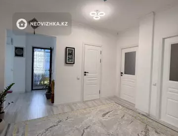 3-комнатная квартира, этаж 6 из 12, 90 м²