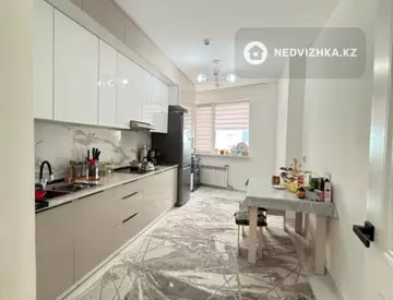 3-комнатная квартира, этаж 6 из 12, 90 м²