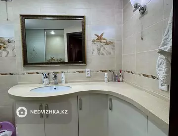 3-бөлмелі пәтер, қабат 4 барлық қабат саны 9, 81 м², 1-нобай