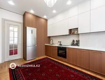 3-комнатная квартира, этаж 9 из 9, 87 м², миниатюра 4