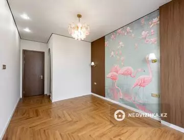 3-комнатная квартира, этаж 9 из 9, 87 м², миниатюра 2