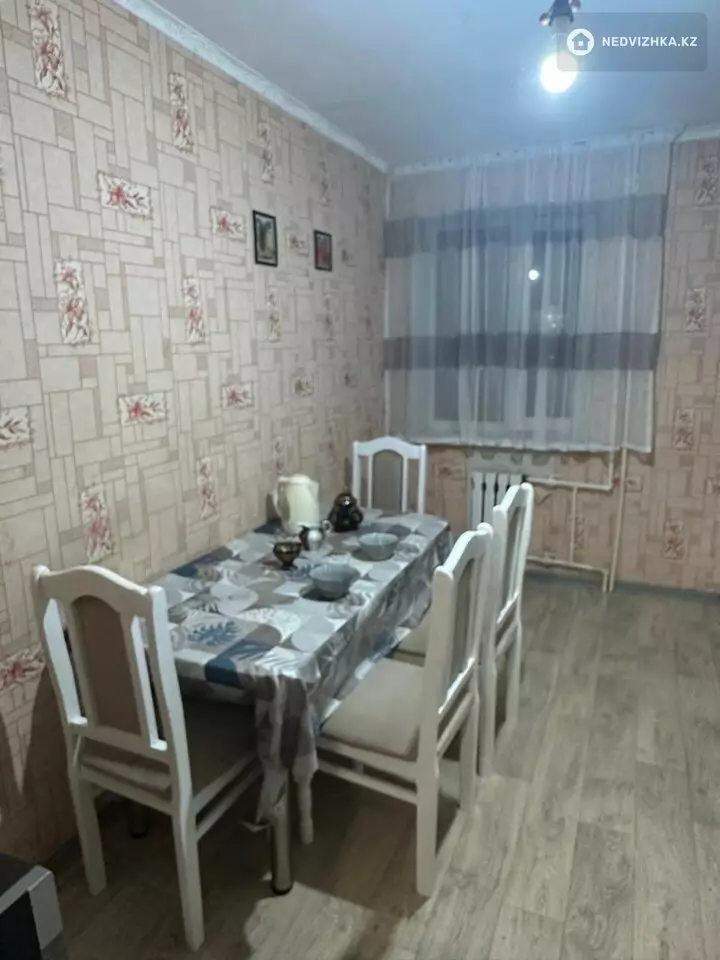 2-комнатная квартира, этаж 8 из 10, 64 м², 5-фотосурет