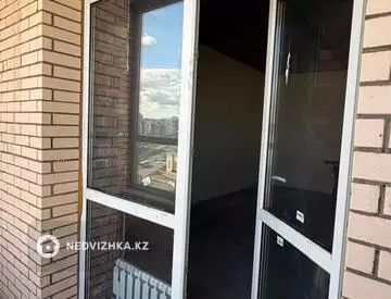 1-комнатная квартира, этаж 8 из 10, 55 м², миниатюра 12