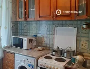 2-комнатная квартира, этаж 2 из 5, 44 м², миниатюра 3