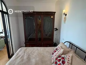 2-комнатная квартира, этаж 16 из 18, 47 м², миниатюра 4