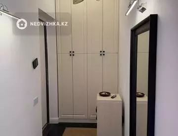 2-комнатная квартира, этаж 16 из 18, 47 м², миниатюра 12