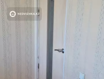 2-комнатная квартира, этаж 6 из 6, 63 м², миниатюра 1
