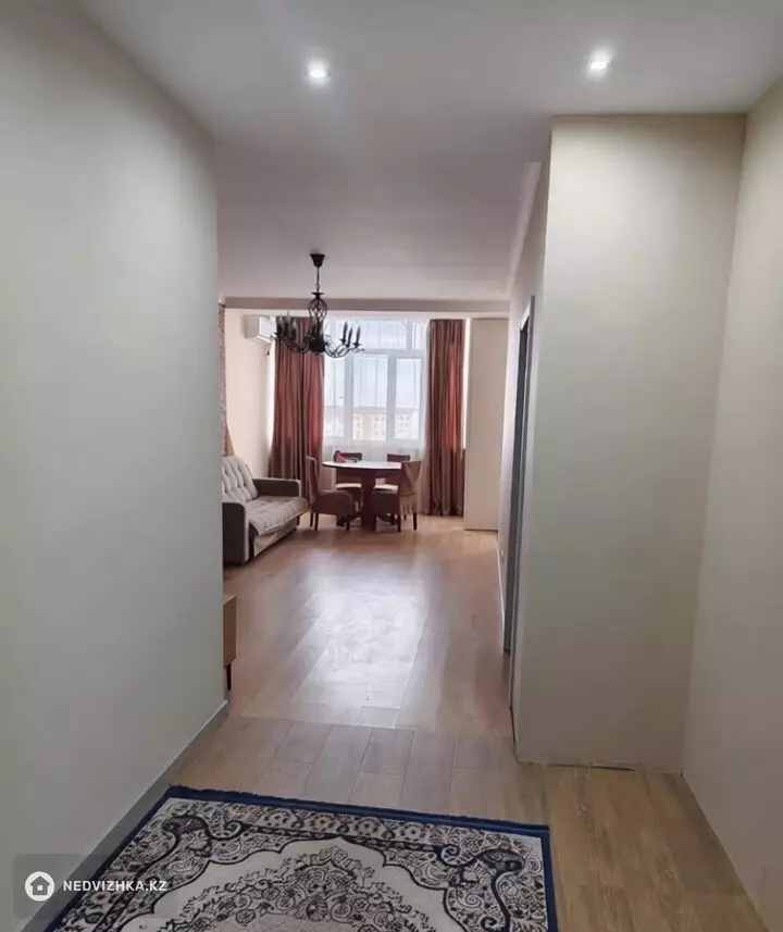 3-комнатная квартира, этаж 8 из 10, 77 м², фотография 4