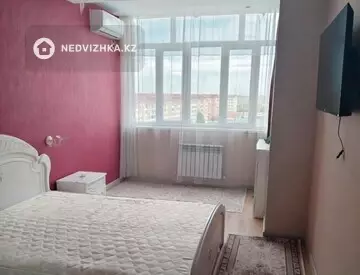 3-комнатная квартира, этаж 8 из 10, 77 м²