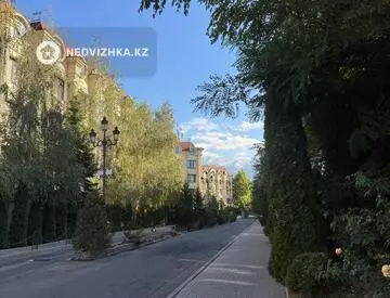 2-комнатная квартира, этаж 4 из 5, 113 м², миниатюра 3