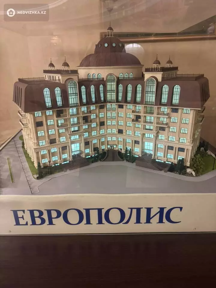 2-комнатная квартира, этаж 4 из 5, 113 м², фотография 5