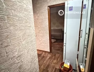 2-комнатная квартира, этаж 3 из 4, 46 м², миниатюра 3