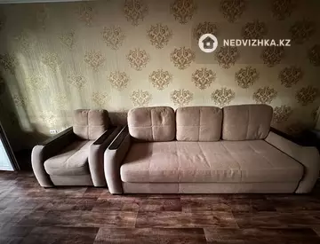 2-комнатная квартира, этаж 3 из 4, 46 м², миниатюра 4