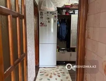 2-комнатная квартира, этаж 3 из 4, 46 м², миниатюра 9
