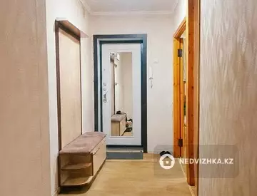 2-комнатная квартира, этаж 1 из 9, 56 м², миниатюра 9