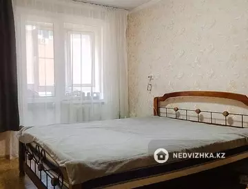 2-комнатная квартира, этаж 1 из 9, 56 м², миниатюра 10