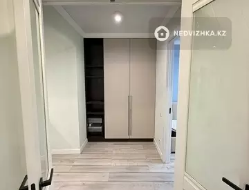 3-комнатная квартира, этаж 7 из 12, 95 м², На длительный срок, миниатюра 9