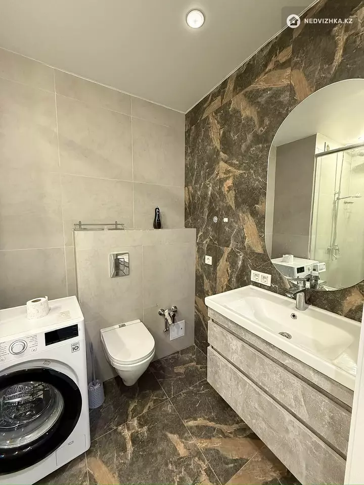 3-комнатная квартира, этаж 7 из 12, 95 м², На длительный срок, фотография 4