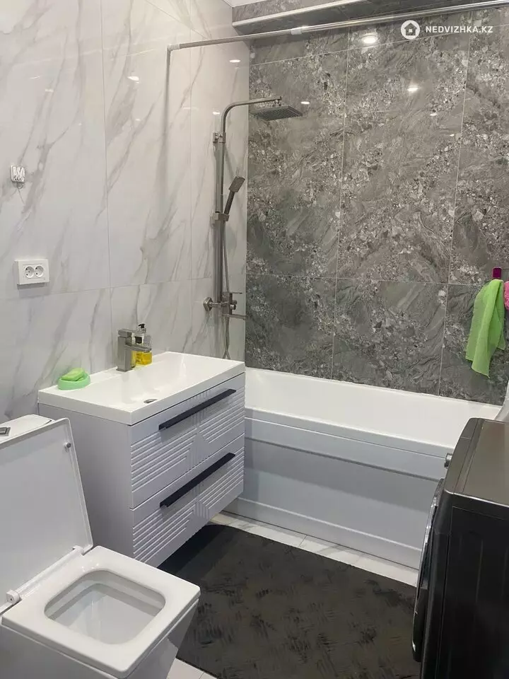 2-комнатная квартира, этаж 8 из 9, 63 м², На длительный срок, фотография 5