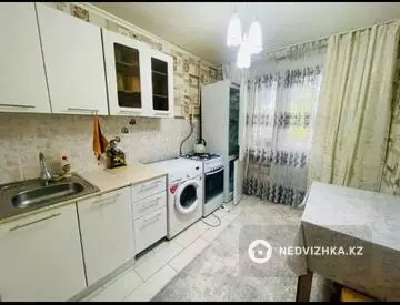2-комнатная квартира, этаж 2 из 5, 10 м², Посуточно, миниатюра 6