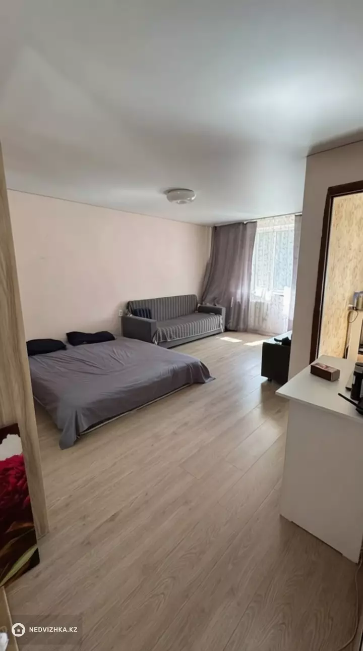 1-комнатная квартира, этаж 3 из 4, 33 м²