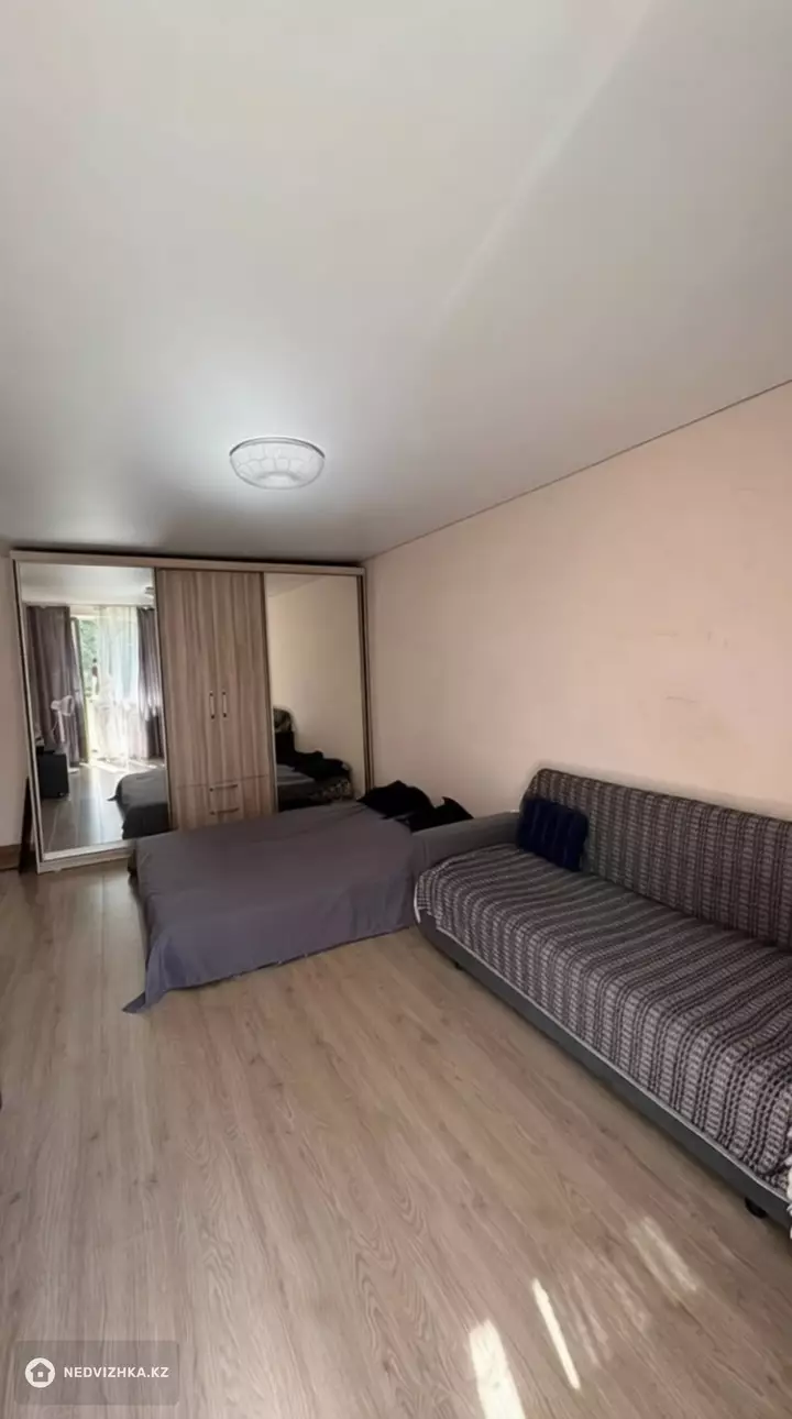 1-комнатная квартира, этаж 3 из 4, 33 м², фотография 2