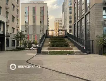 3-комнатная квартира, этаж 13 из 16, 108 м², миниатюра 3
