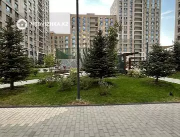 3-комнатная квартира, этаж 13 из 16, 108 м², миниатюра 1